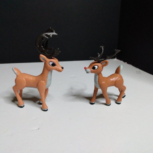 Rudolph The Red Nosed Reindeer Santa's Sleigh & Reindeer Team Figurine Set - Picture 16 of 16